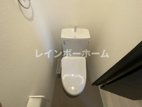 ジーメゾン豊春のトイレ