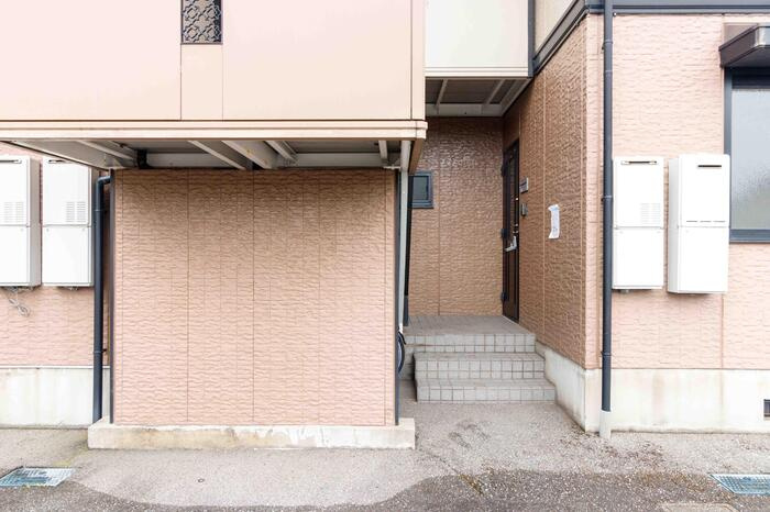 ジュネス中曽根のエントランス