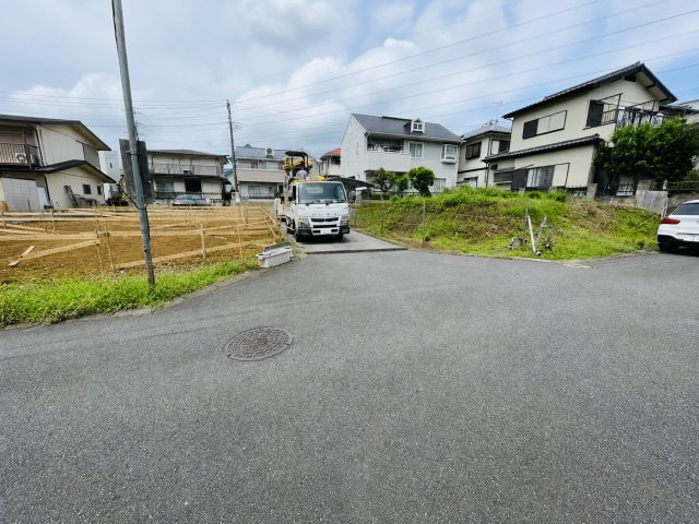 佐倉市井野Ⅴの前面道路含む現地写真|8月17日撮影