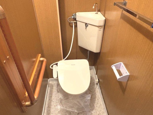 鴫野コーポ四号棟のトイレ|落ち着いたトイレです