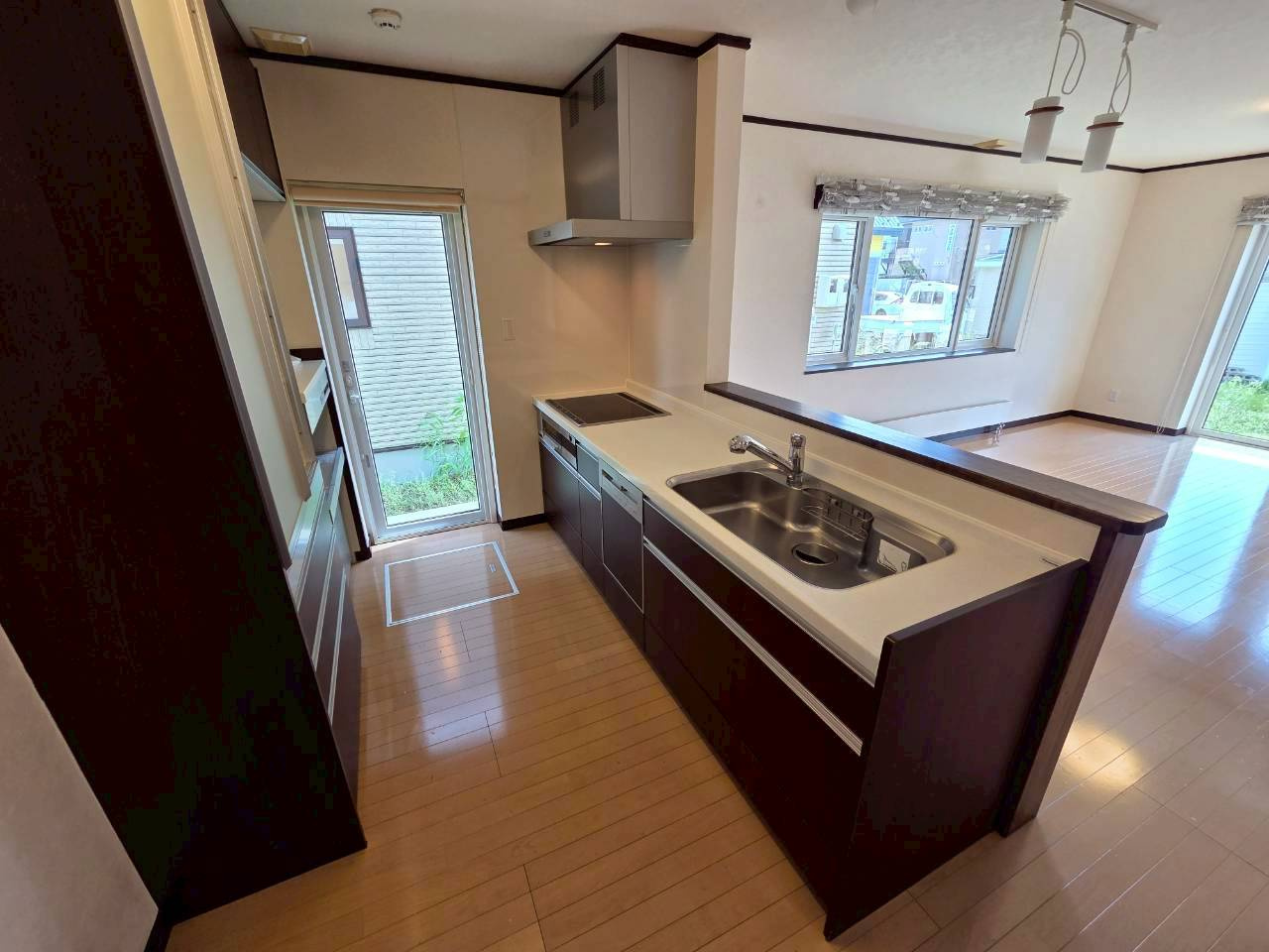 鳥取北4丁目　中古住宅のキッチン