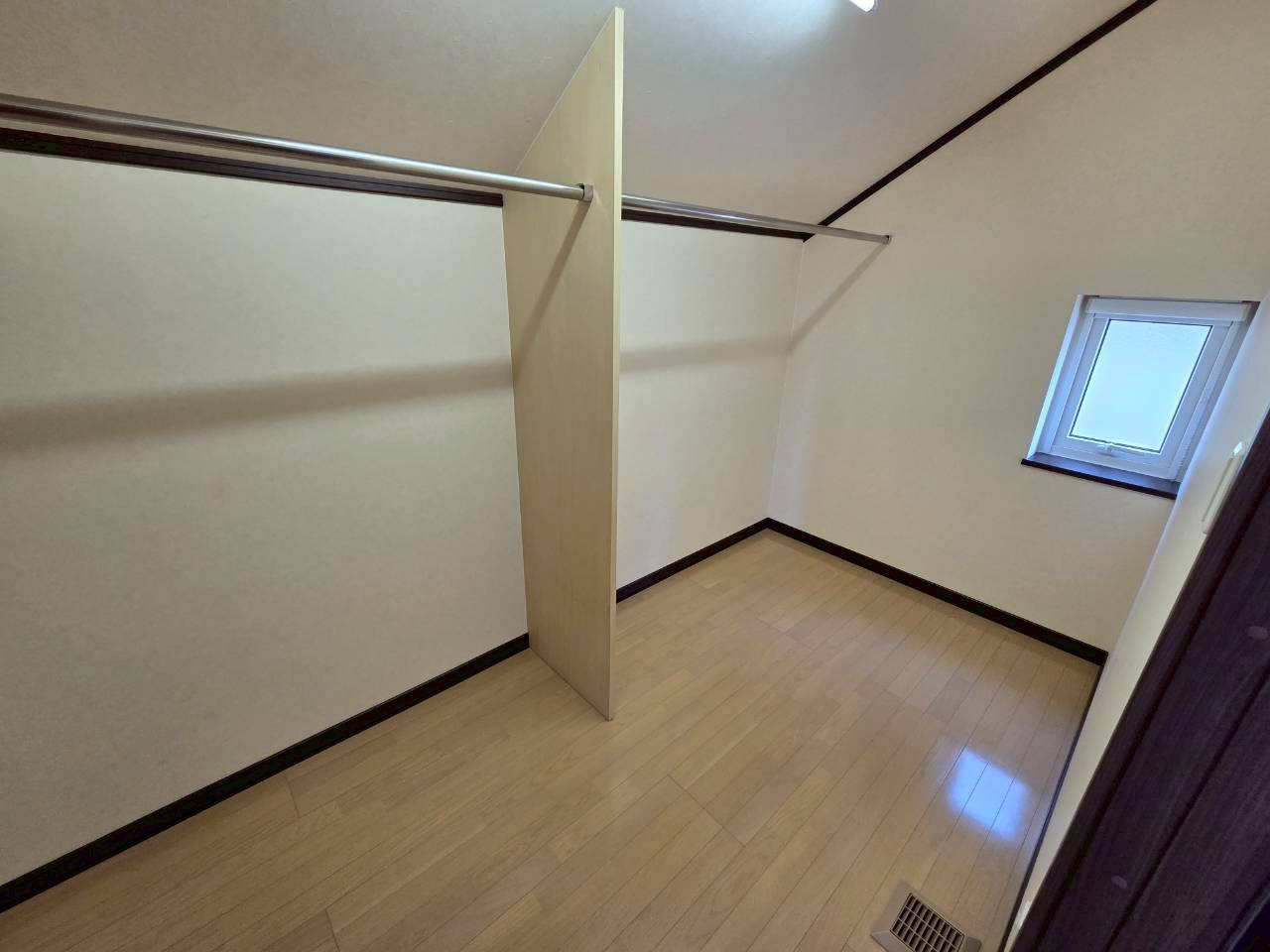 鳥取北4丁目　中古住宅の内装