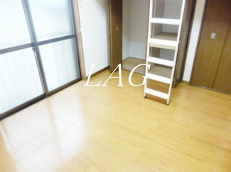 【居間・リビング】 | ハイムチェリー | 洋室のお部屋です。