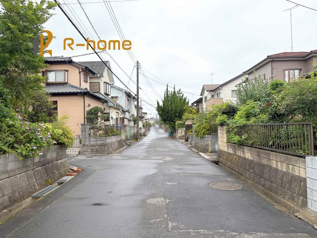 我孫子市新木野7期　新築戸建て　1号棟の前面道路含む現地写真|『今から見たい！』大歓迎です♪
お気軽にＲ－ｈomeまでお問い合わせください。