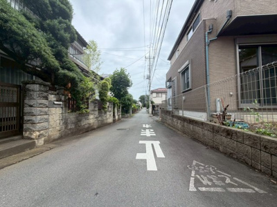【前面道路含む現地写真】 | 立川市幸町6丁目　中古戸建　【全1棟】