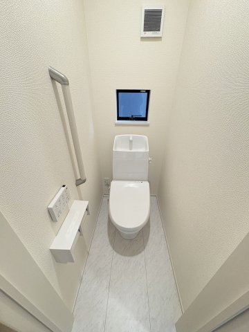三郷市高州3丁目　新築戸建　全4棟　A号棟のトイレ|同施工会社の参考写真になります。