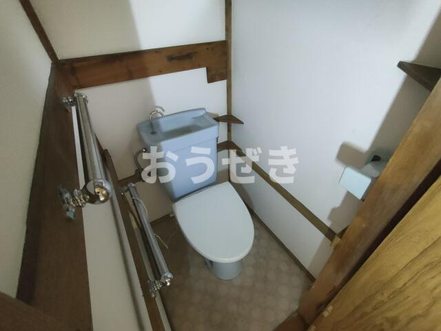 山元町平楽戸建てのトイレ