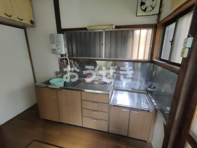 山元町平楽戸建てのキッチン