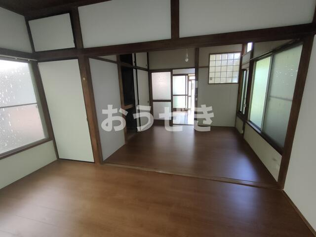 山元町平楽戸建ての居間・リビング