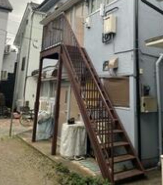 せなみ荘のエントランス