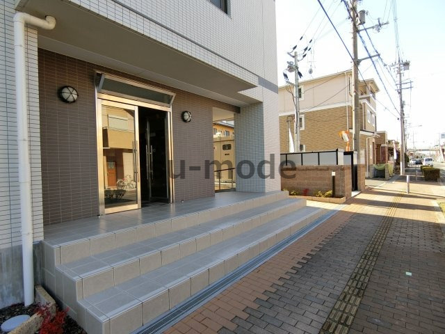 サンプラザ茨木の周辺