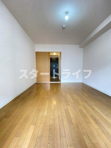 大阪市淀川区新高３丁目の賃貸マンションの収納