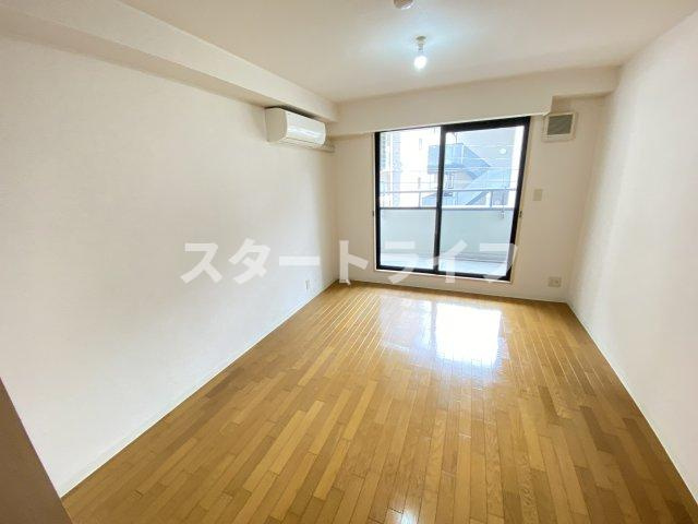 大阪市淀川区新高３丁目の賃貸マンションの居間・リビング