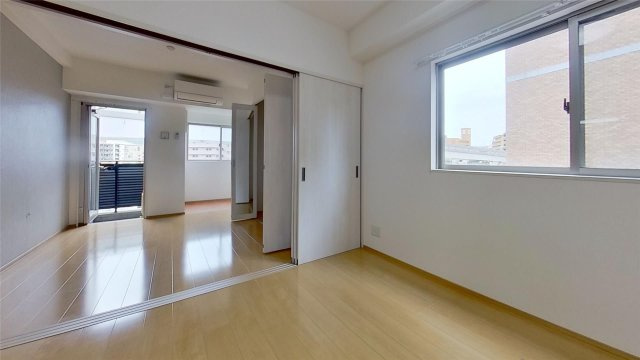アルバース三萩野の居間・リビング