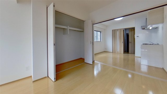アルバース三萩野の洋室