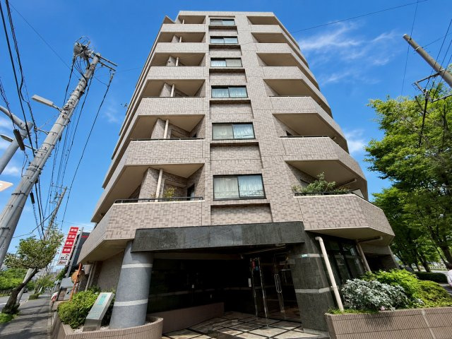 ナイスアーバン葛西の外観|重厚感と高級感を兼ね備えた外観デザインが住まいの価値を高めます。