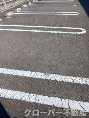 アンドーレ中道Ｂの駐車場