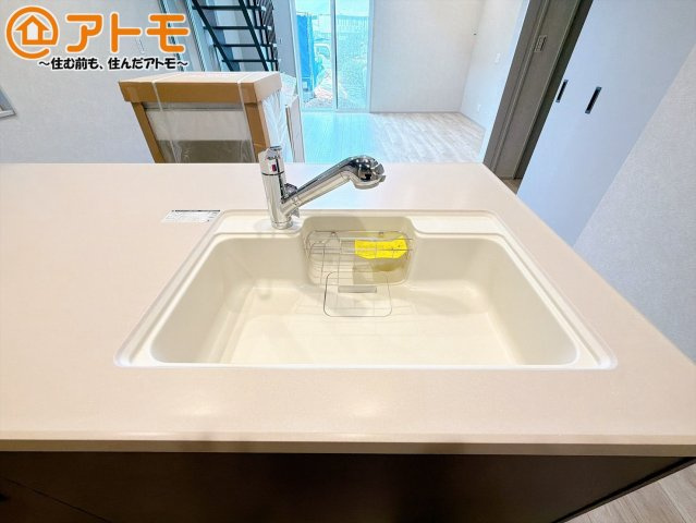【設備】 | 三島市長伏　新築一戸建て　2号棟 | 広いシンクは使い勝手良好です♪
