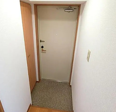 ＳＰＲＩＮＧ　ＣＯＵＲＴの玄関