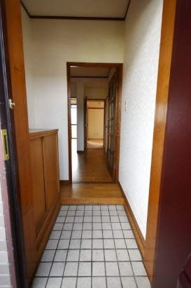 武蔵村山市岸１丁目の賃貸マンションの玄関