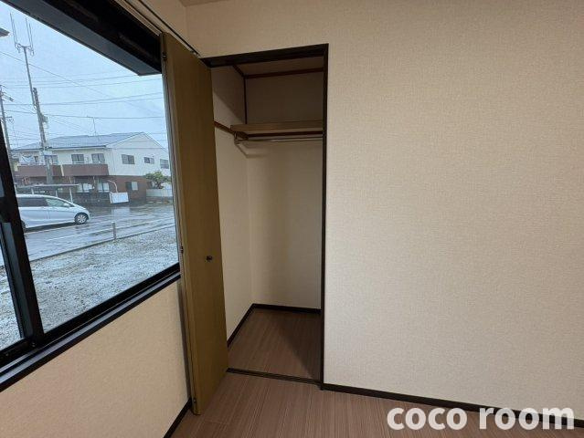 ファミール　Bの洋室