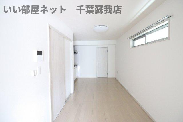 メゾン・リシュエの居間・リビング|ゆったり過ごせる居間です
