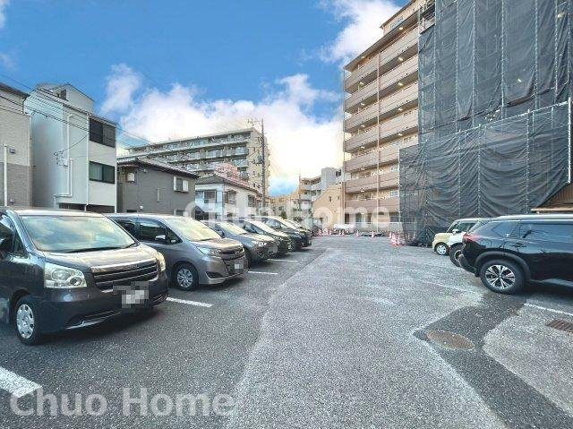 セントエルモ綾瀬の駐車場|【敷地内駐車場】最新の空き状況や費用などの詳細は担当スタッフまでお問い合わせください。