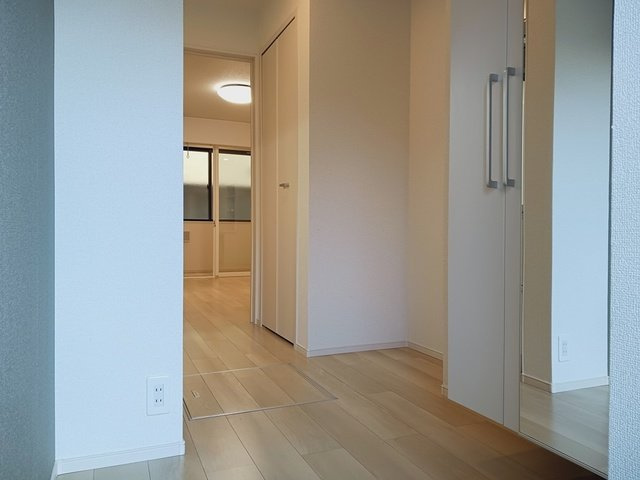 プラン　デ　エピの玄関