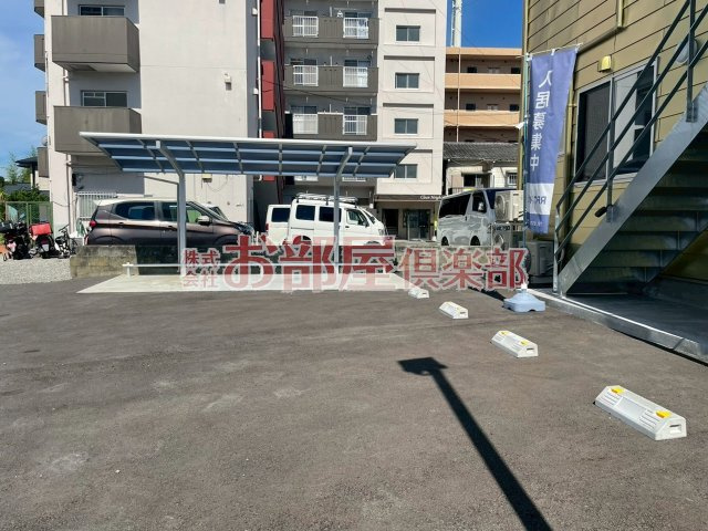 レアルグレイスの駐車場|カースペースがあります