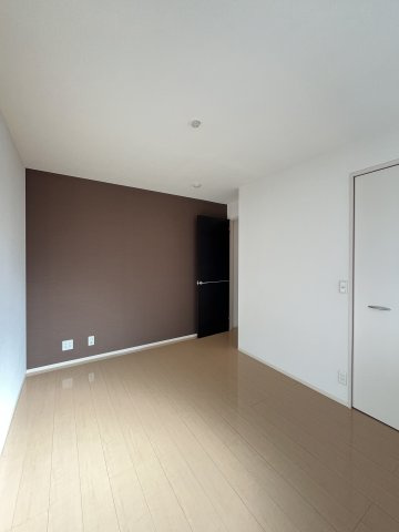 アヴニール西福原の洋室