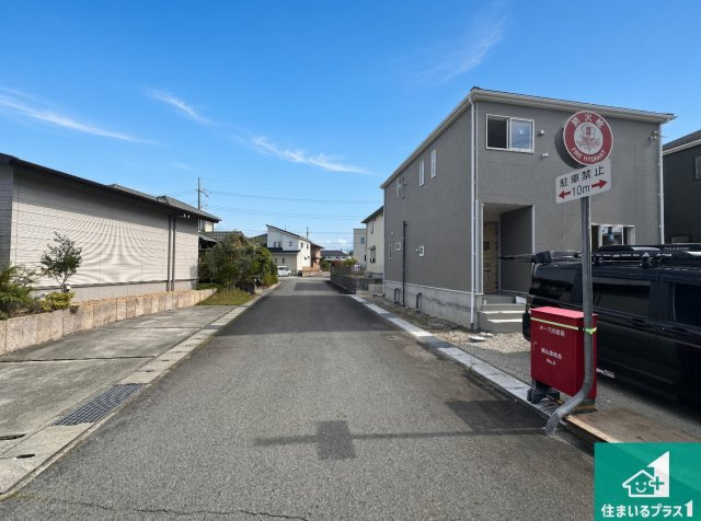 加東市南山　第5期　新築一戸建ての前面道路含む現地写真|車通りの少ない前面道路！お子様がいらっしゃるご家族でも安心！