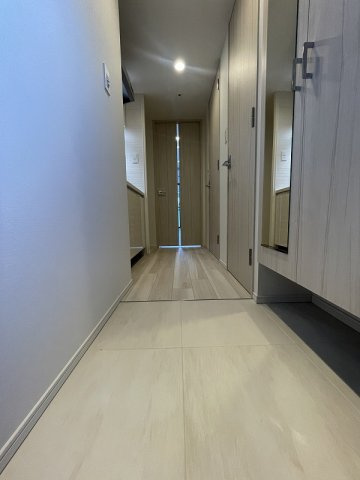 S-RESIDENCE堺筋本町Deuxの玄関