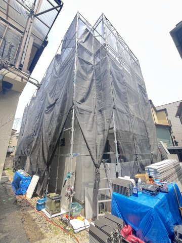 大阪市城東区蒲生４丁目のアパートのエントランス