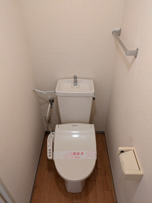 温水洗浄機能付きのトイレ