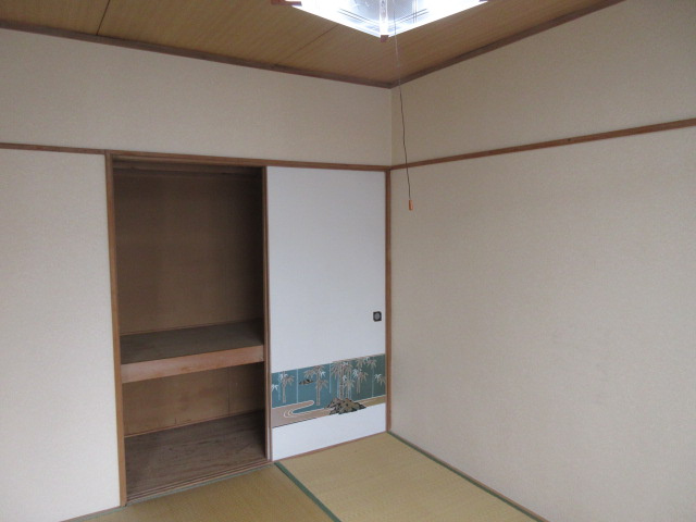 髙森マンションの和室