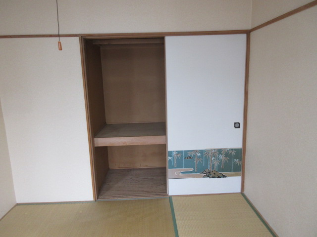 髙森マンションの収納