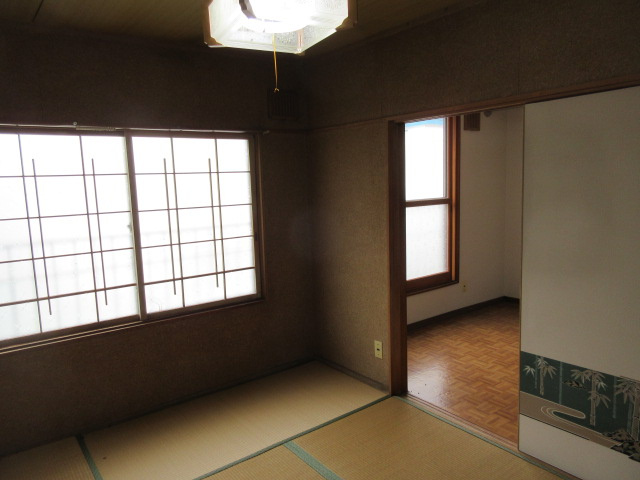 髙森マンションの和室