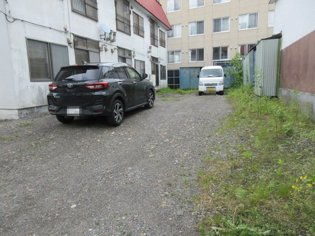 髙森マンションの駐車場