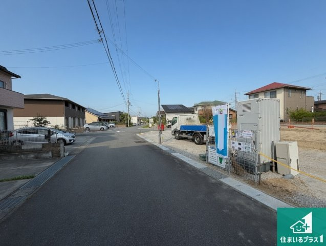 加東市南山　第5期　新築一戸建ての前面道路含む現地写真|車通りの少ない前面道路！お子様がいらっしゃるご家族でも安心！