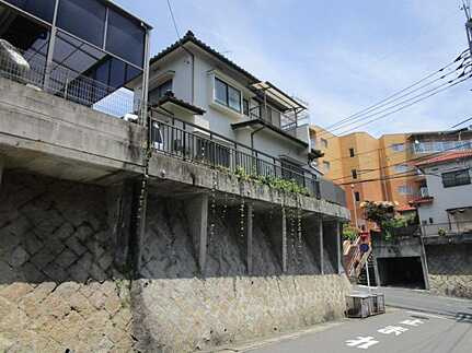 東区牛田東２丁目の前面道路含む現地写真