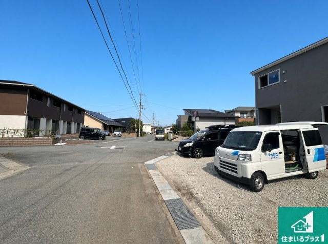 加東市南山　第5期　新築一戸建ての前面道路含む現地写真|車通りの少ない前面道路！お子様がいらっしゃるご家族でも安心！