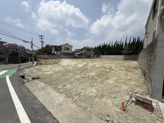 神戸市須磨区緑が丘一丁目土地の前面道路含む現地写真