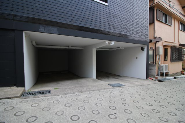 高丸キャンパス2000の駐車場