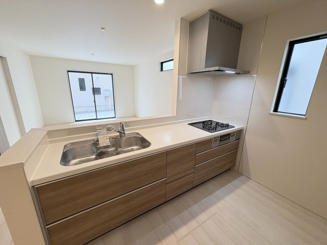 三郷市高州3丁目　新築戸建　全4棟　B号棟のキッチン|同施工会社の参考写真になります。