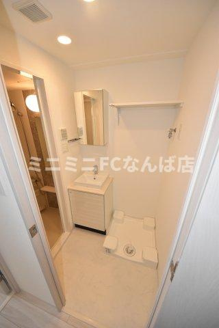 エスリード難波VALOREの洗面所