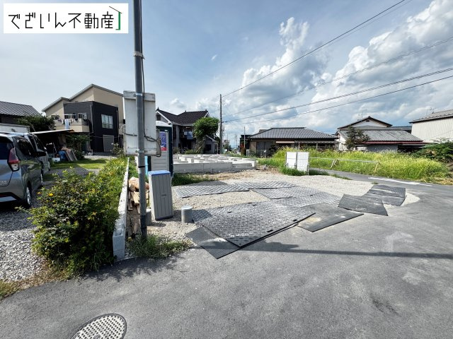 【前面道路含む現地写真】 | GRAFARE 本庄市小島　【平屋】新築住宅 | 現地(2026年8月撮影)