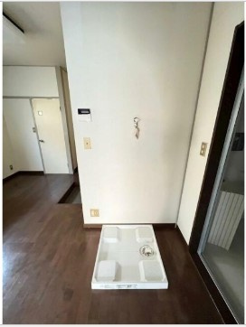 【設備】 | 吉田ビル | 室内洗濯機置場
