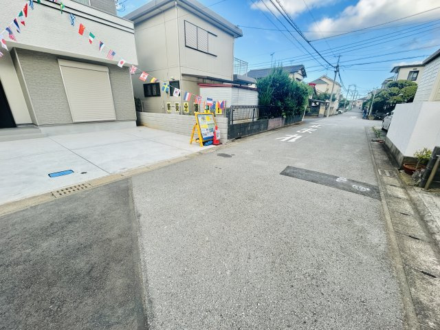 八千代市勝田台６丁目９番の前面道路含む現地写真