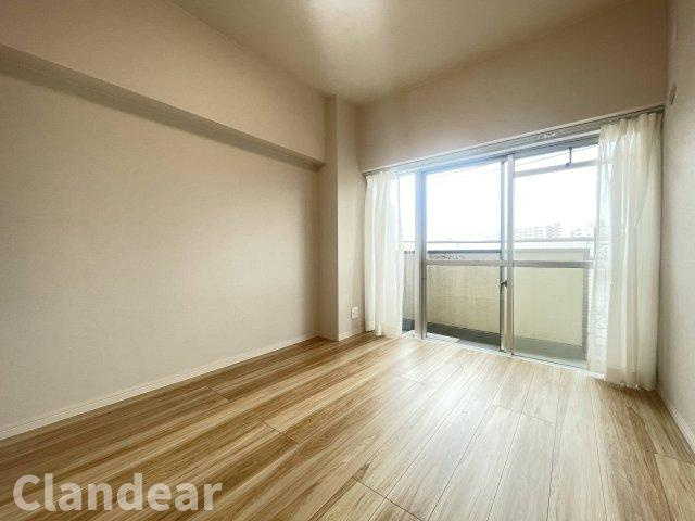 セントラルマンション西新井の洋室|ドキドキの新生活も、安心してスタート。ぴったりの住まいを見つけませんか？クランディアが一緒に住まい選びをサポートします‼　まずは、お気軽にお問合せください　＃クランディア