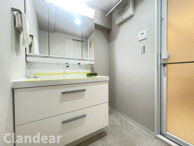 セントラルマンション西新井の独立洗面台|ドキドキの新生活も、安心してスタート。ぴったりの住まいを見つけませんか？クランディアが一緒に住まい選びをサポートします‼　まずは、お気軽にお問合せください　＃クランディア